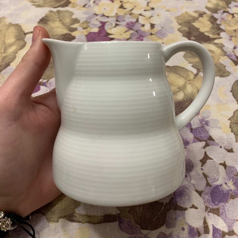 Villeroy & Boch Porcelain Milk Creamer